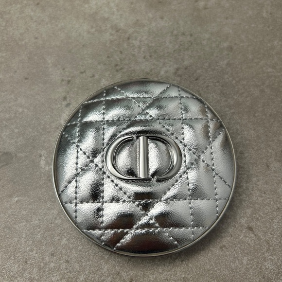 Dior glow forever - Picture 2 of 3